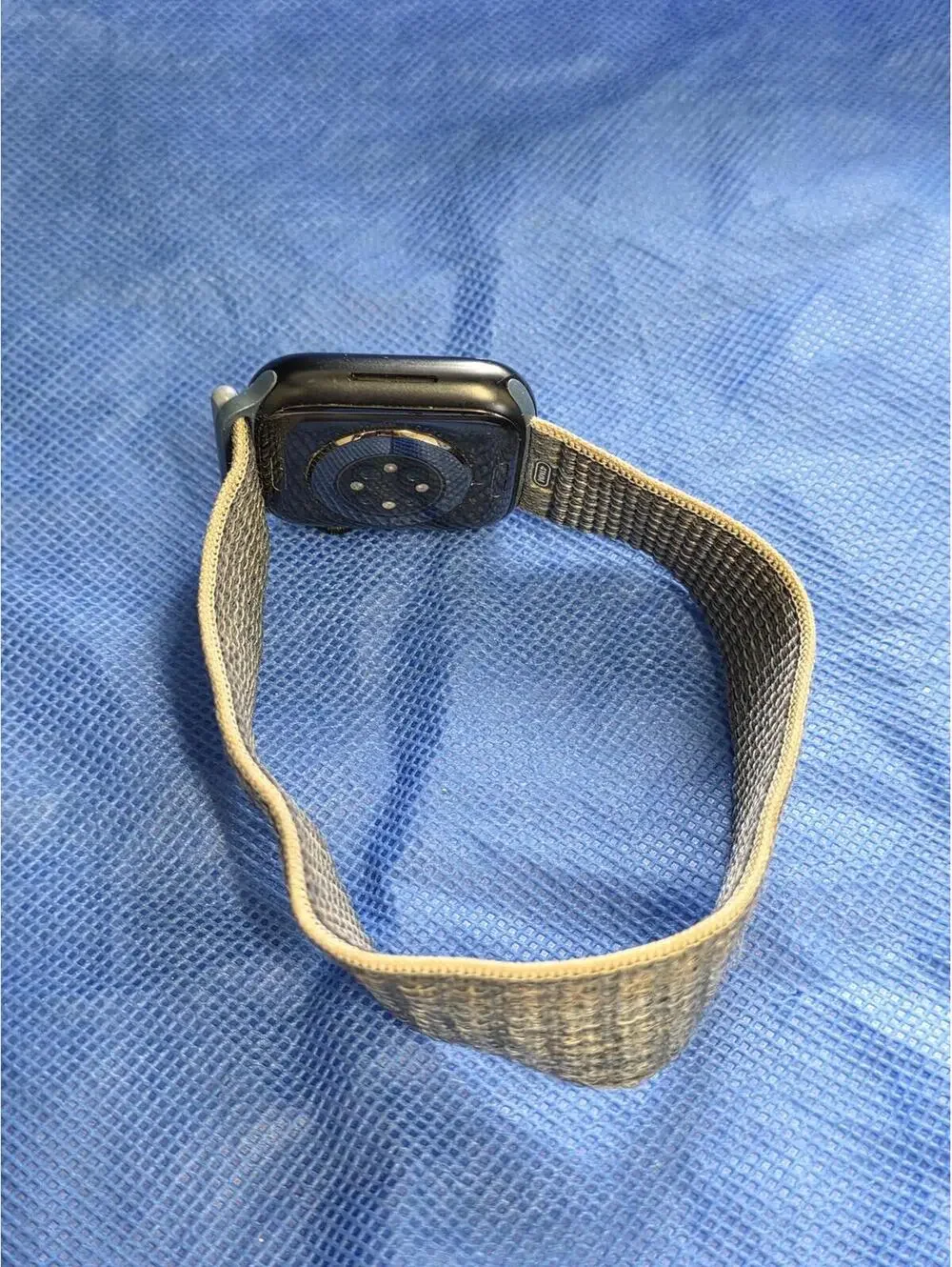 Apple Watch Series 8 GPS 41mm (GPS) --PARTS ONLY